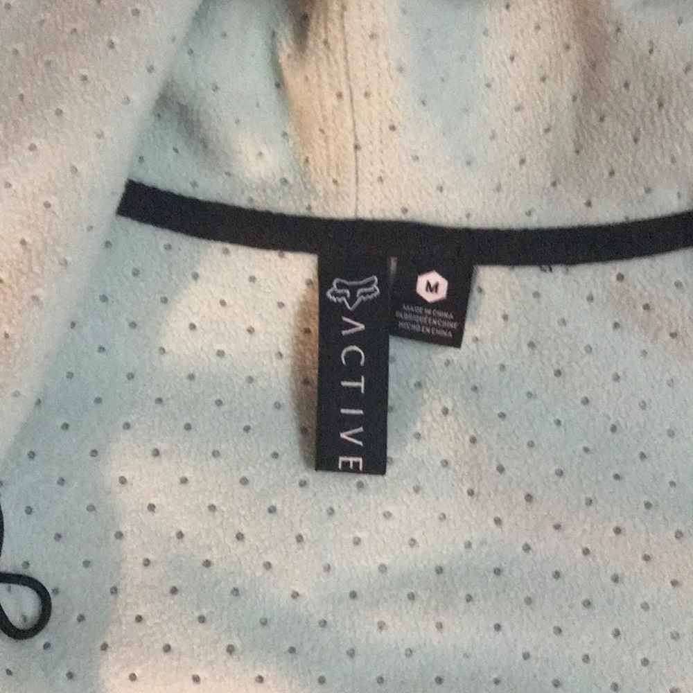 Nice lightweight jacket - Picture 3 of 5